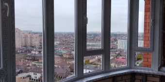 Холодное остекление округлой формы